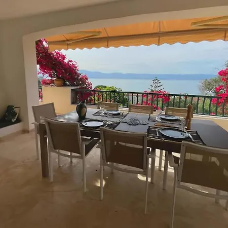 Venez Decouvrir Ce Petit Cocon Situe A Ajaccio Plage A Pied Villa *